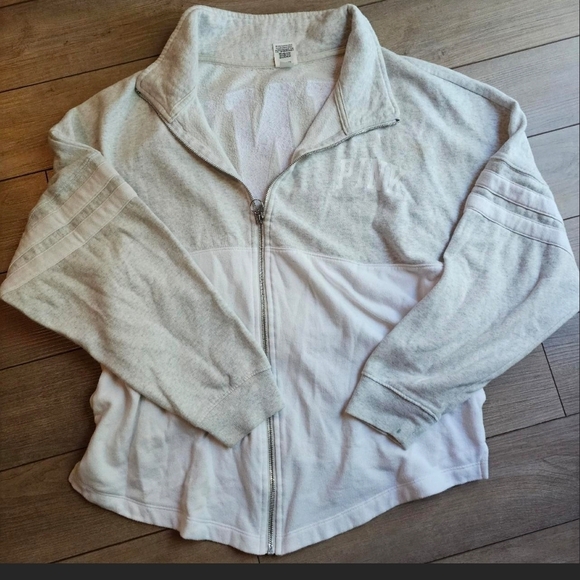 PINK Victoria's Secret Light Gray Bomber Jacket - Picture 1 of 6